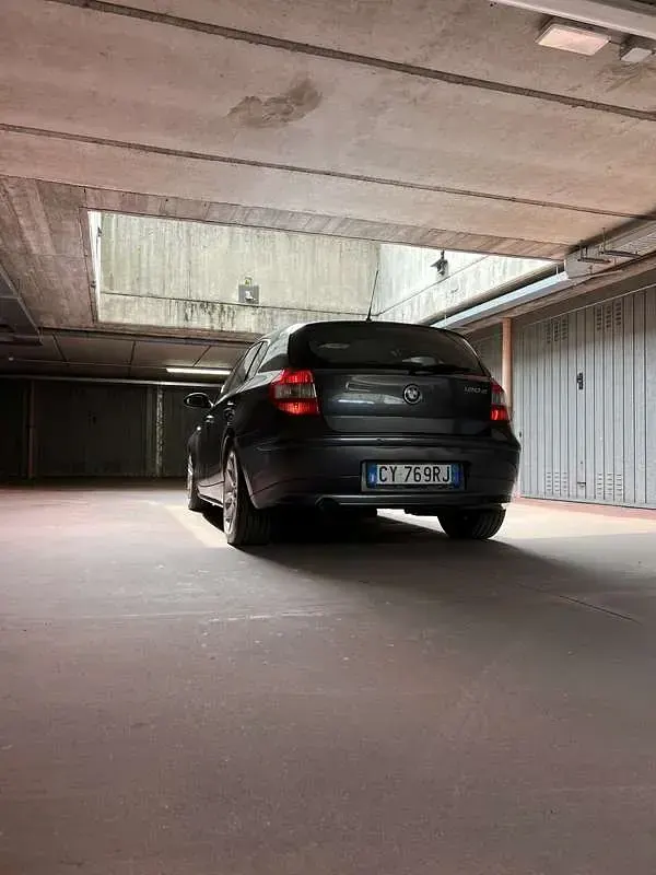 Usata BMW 120 Efficient Dynamics 163 CV (119 kW) 2005 Grigio Utilitaria