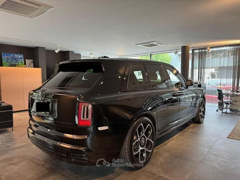 Usata Rolls Royce Cullinan 600 CV (441 kW) 2024 Nero SUV