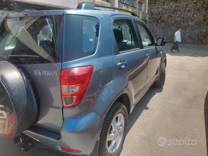 Usata Daihatsu Terios 2007 Grigio SUV