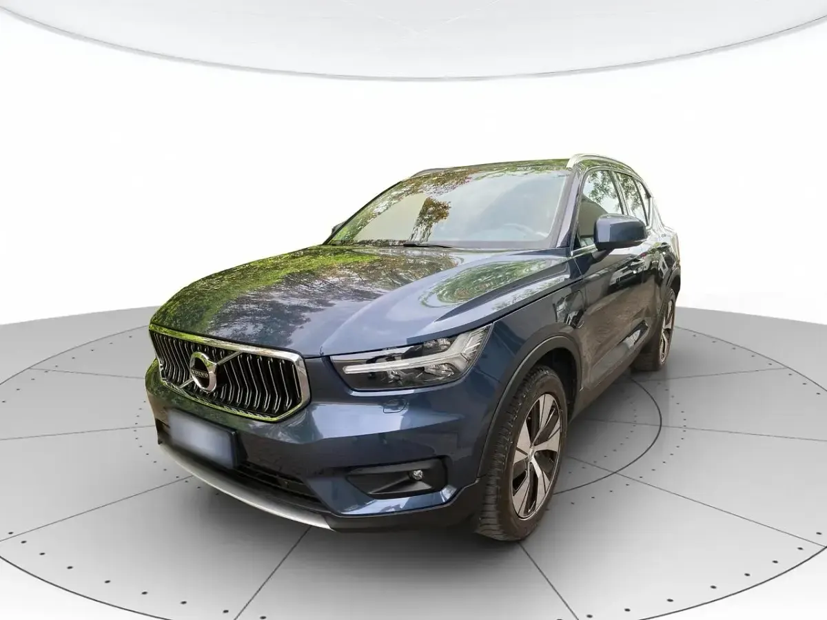 Usata Volvo XC40 Inscription 180 CV (132 kW) 2021 Blu SUV