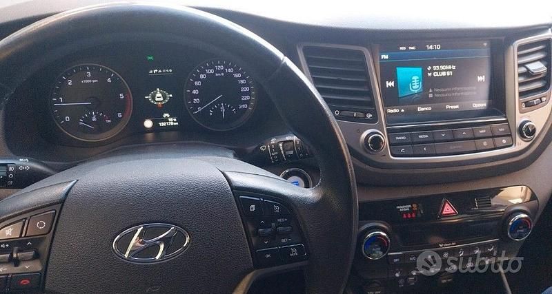 Usata Hyundai Tucson Xpossible 116 CV (85 kW) 2016 Grigio SUV
