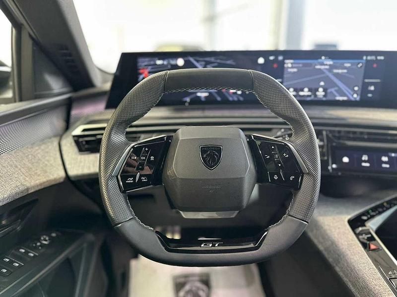 Usata Peugeot 5008 GT 136 CV (100 kW) 2024 Bianco SUV