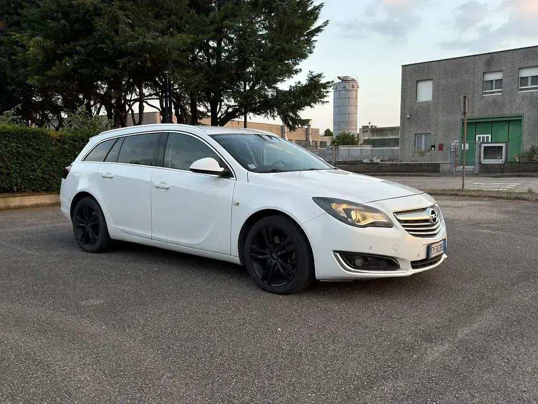 Usata Opel Insignia Business 163 CV (119 kW) 2015 Station wagon