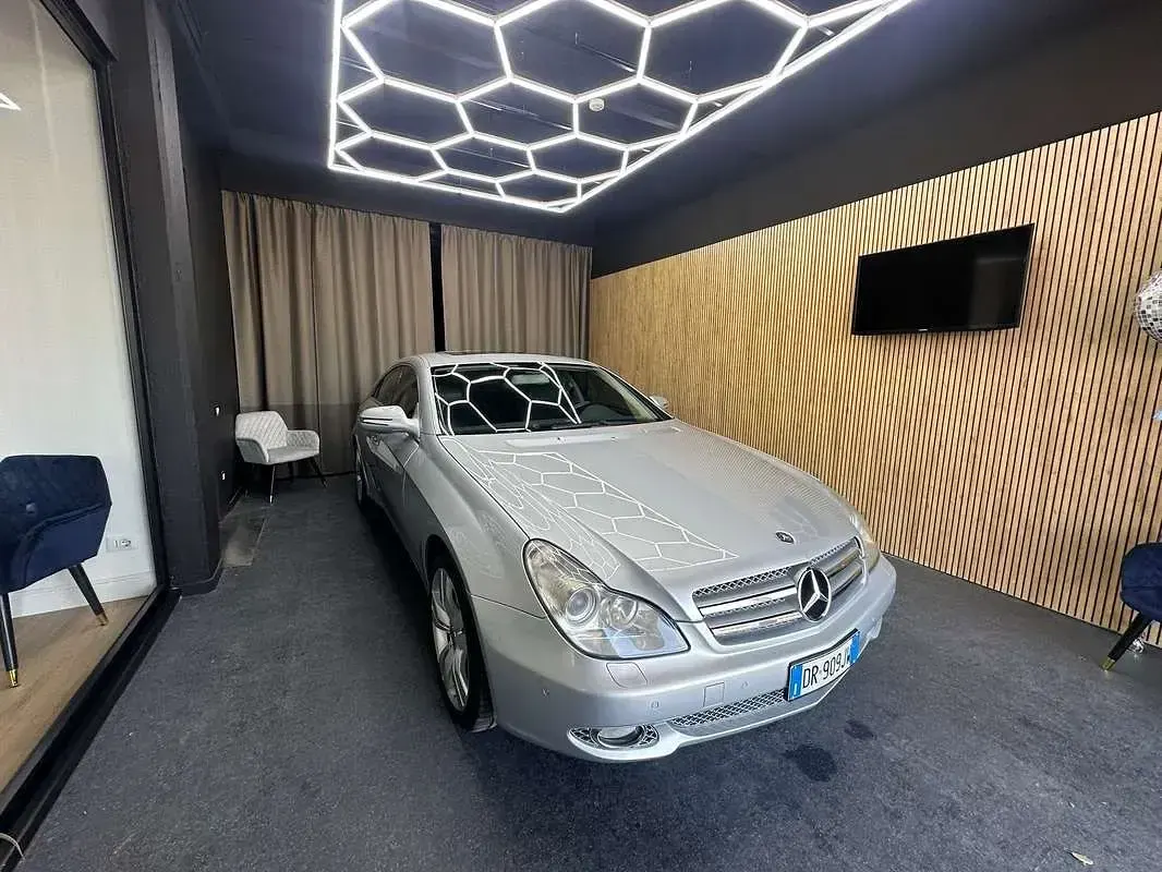 Usata Mercedes CLS320 224 CV (164 kW) 2008 Grigio Coupé