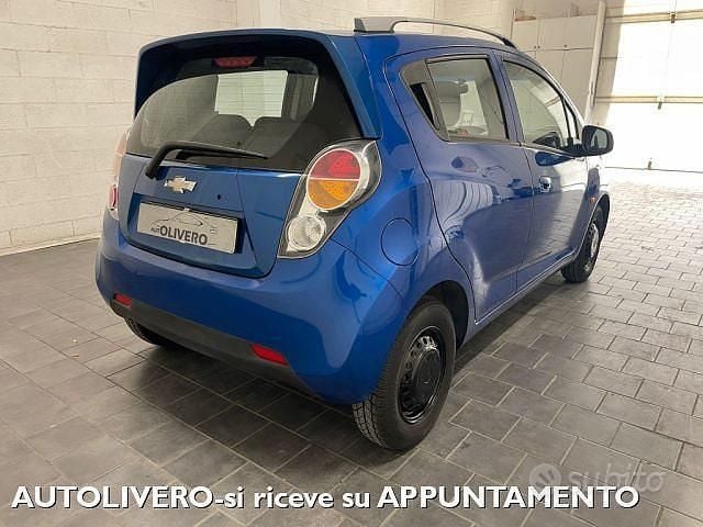 Usata Chevrolet Spark 82 CV (60 kW) 2010 Blu Utilitaria