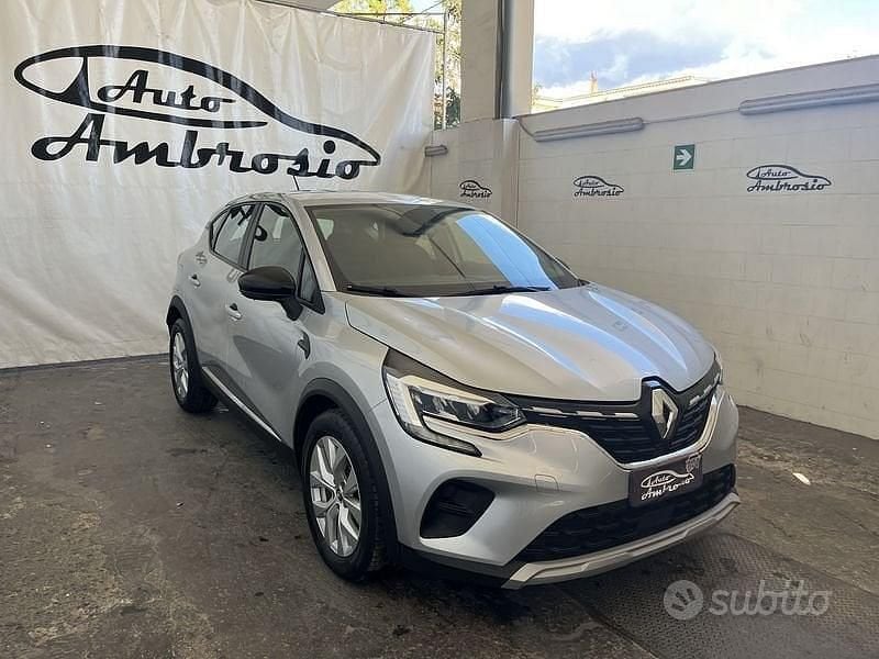 Usata Renault Captur Initiale Paris 116 CV (85 kW) 2021 Grigio SUV
