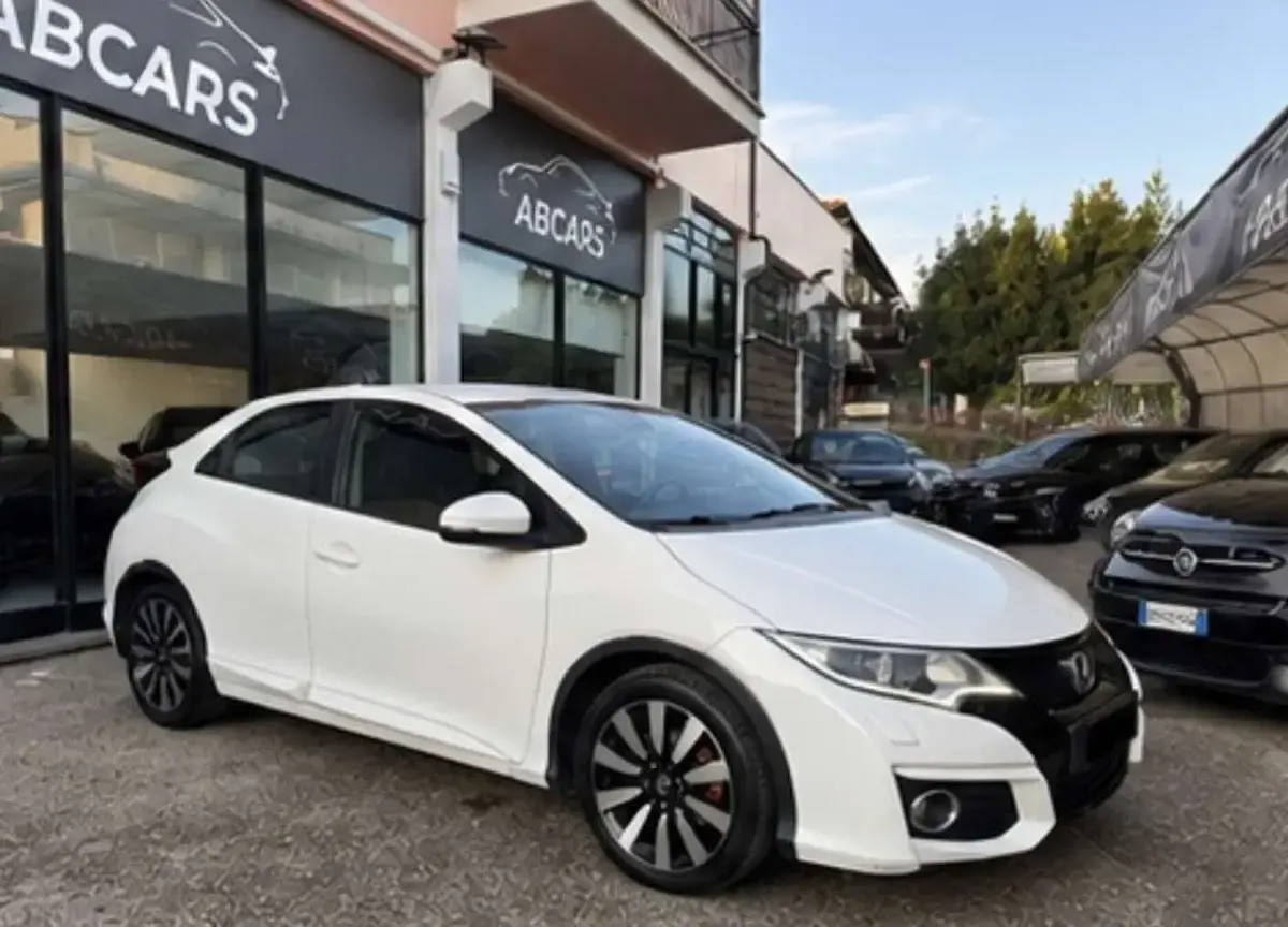 Usata Honda Civic Elegance 99 CV (72 kW) 2015 Other Berlina