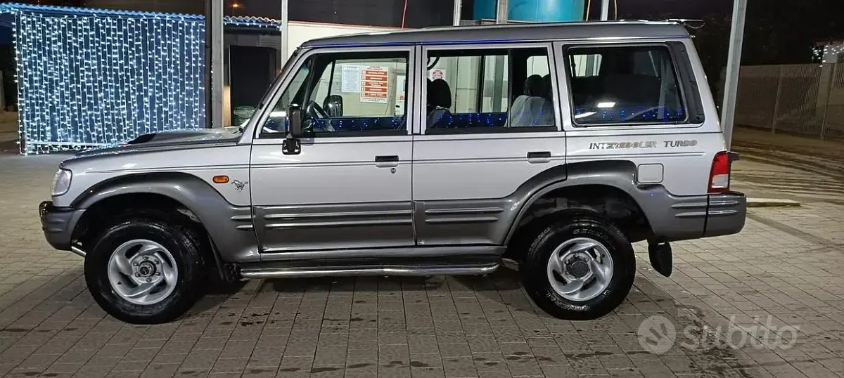 Usata Hyundai Galloper Comfort 100 CV (73 kW) 2001 Grigio SUV