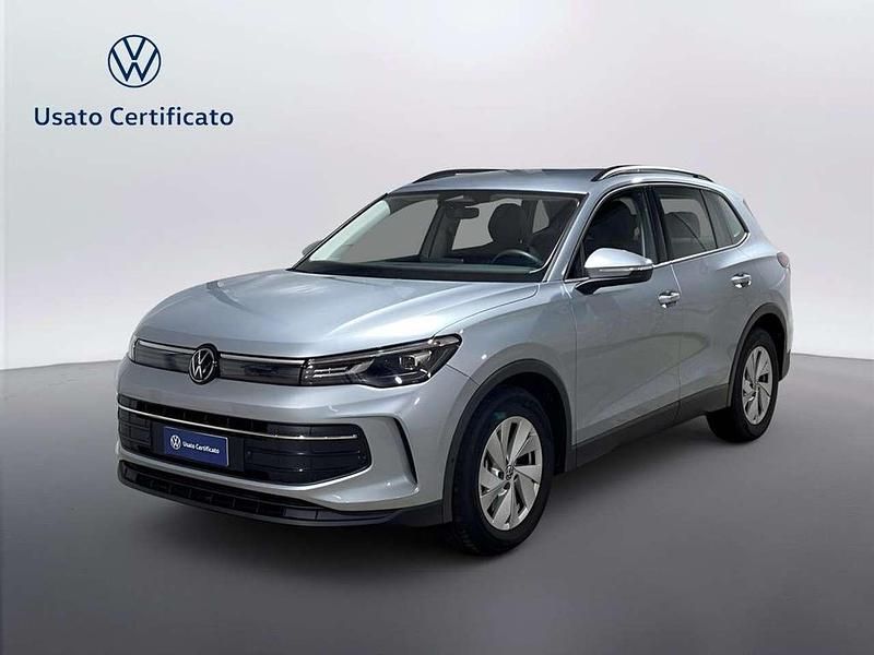 Usata VW Tiguan Life 150 CV (110 kW) 2025 Dolomite silver metallizzato SUV