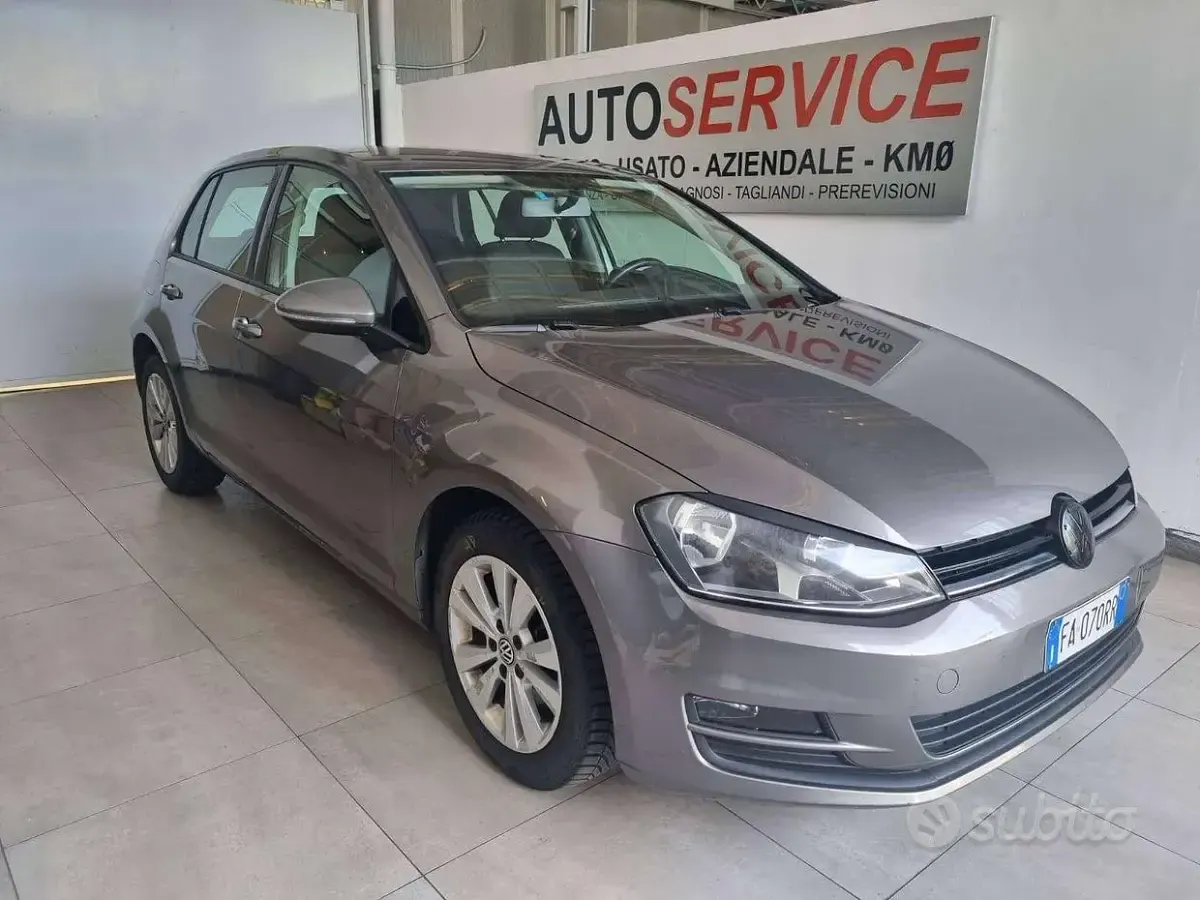 Usata VW Golf VII Comfortline 110 CV (80 kW) 2015 Grigio metallizzato Berlina