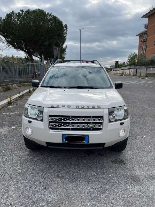 Usato 2010 Land Rover Freelander 2.2 Diesel 160 CV (9.000 €)