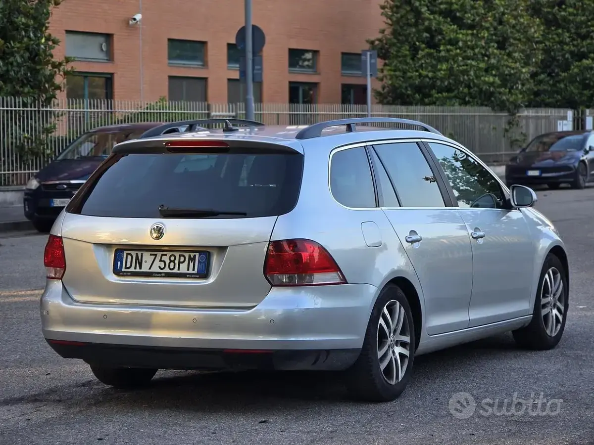 Usata VW Golf V 140 CV (102 kW) 2008 Grigio Station wagon