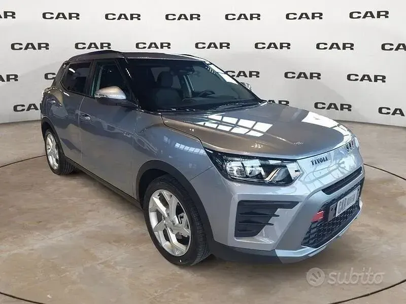 Nuova SsangYong Tivoli 163 CV (119 kW) 2026 Grigio SUV
