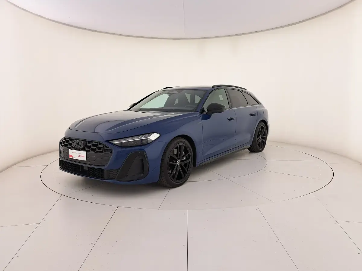 Usata Audi A5 S-Line 299 CV (219 kW) 2025 Blu ascari metallizzato Station wagon