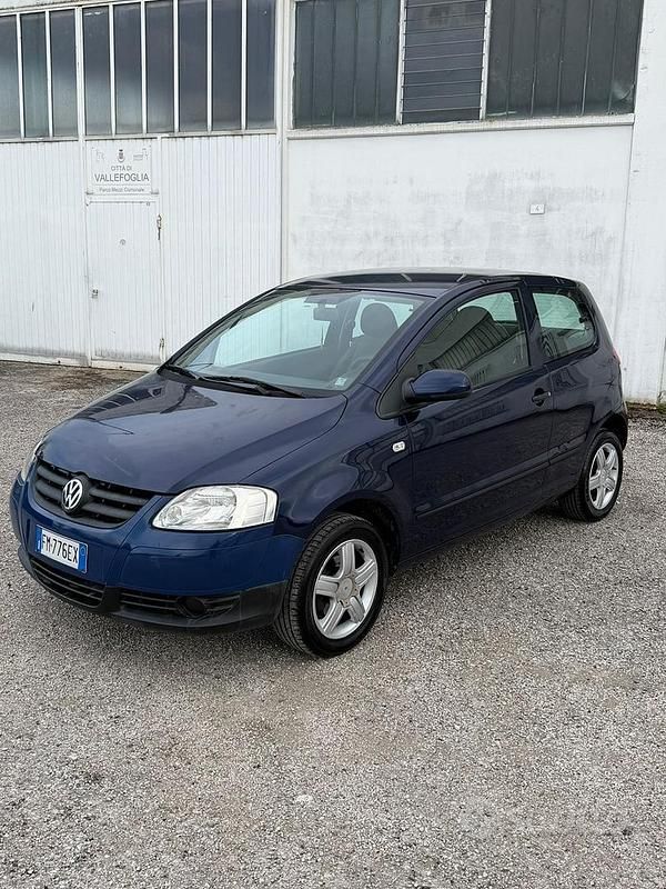 Usata VW Fox 54 CV (39 kW) 2007 Blu Utilitaria