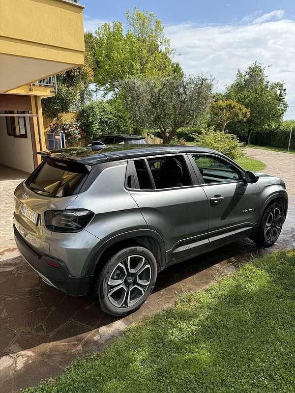 Usata Jeep Avenger Summit 101 CV (74 kW) 2024 SUV