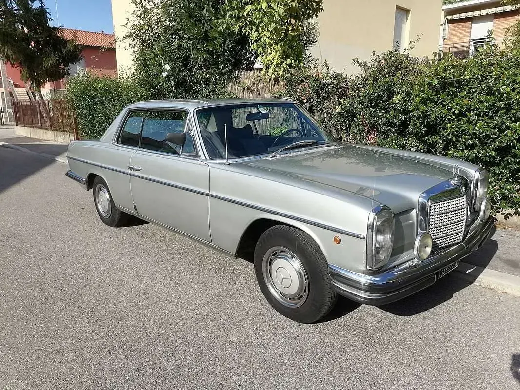 Usata Mercedes 250 124 CV (91 kW) 1971 Argento Coupé