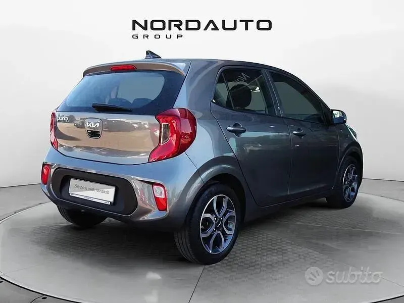 Usata Kia Picanto Style 67 CV (49 kW) 2023 Grigio Utilitaria