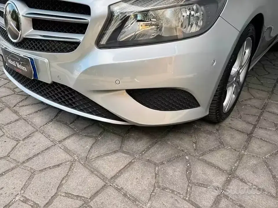 Usata Mercedes A180 Executive 109 CV (80 kW) 2013 Grigio Berlina