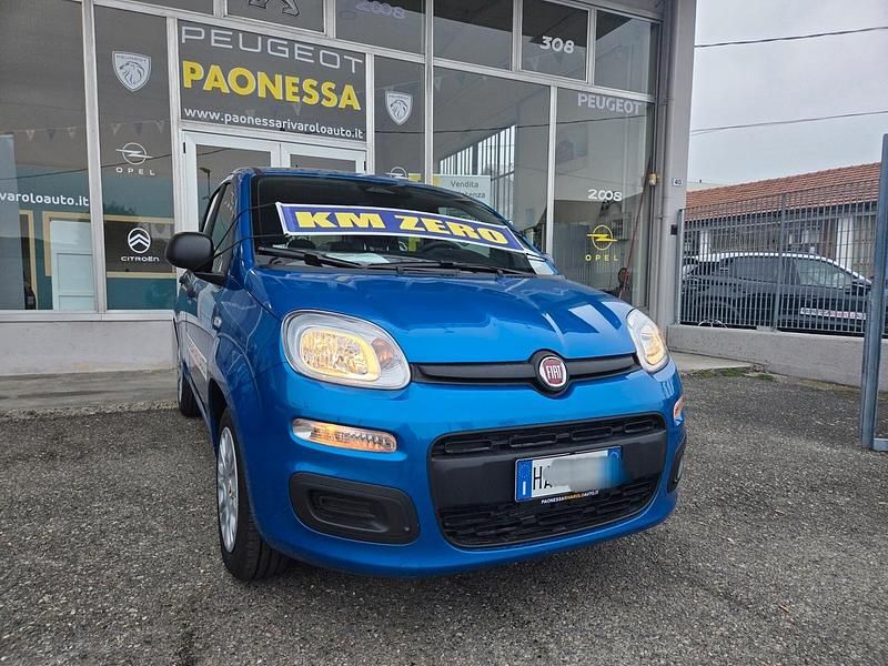 Nuova Fiat Panda 71 CV (52 kW) 2025 Blu Berlina