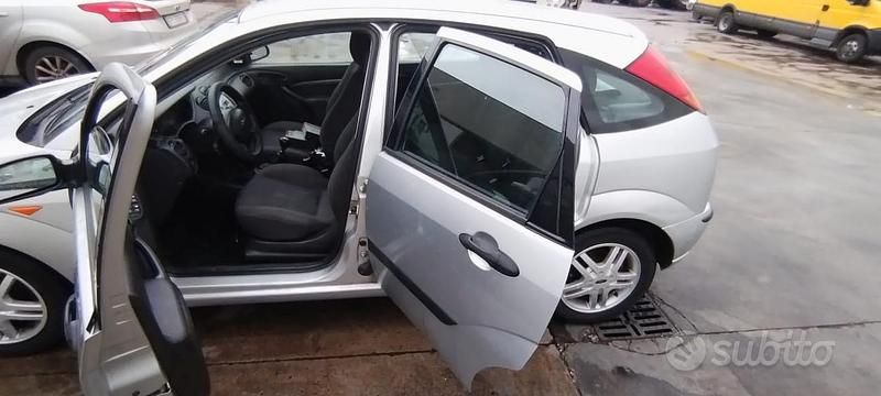 Usata Ford Focus 100 CV (73 kW) 2002