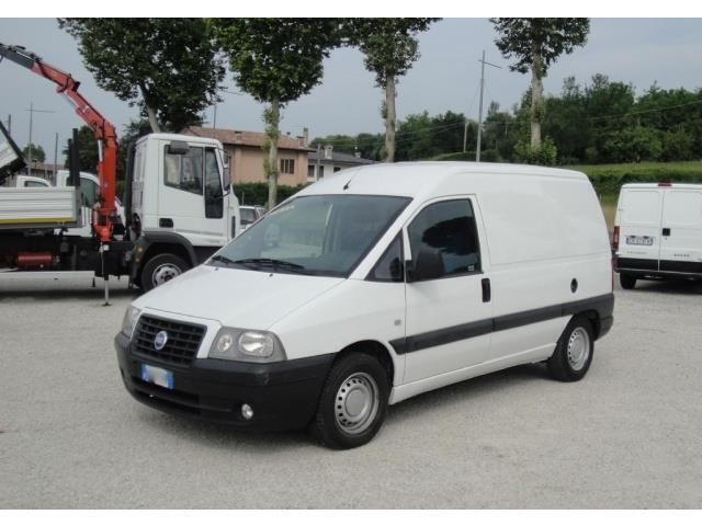 Bianco Usata 2006 Fiat Scudo Furgone | 6500 € (Cara) - Immagine 1/4