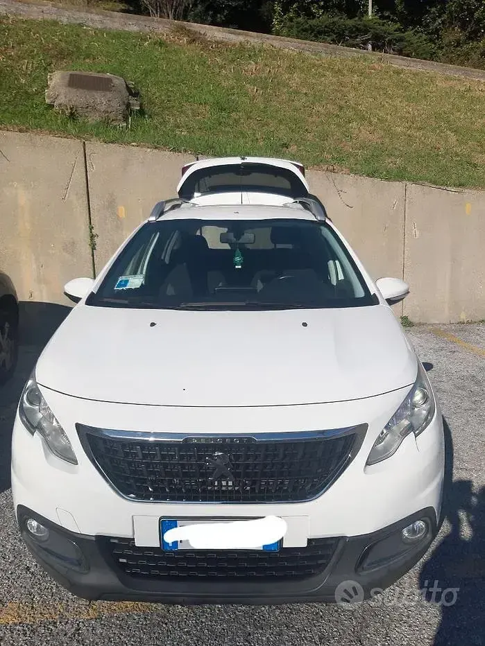 Usata Peugeot 2008 75 CV (55 kW) 2017 Bianco SUV