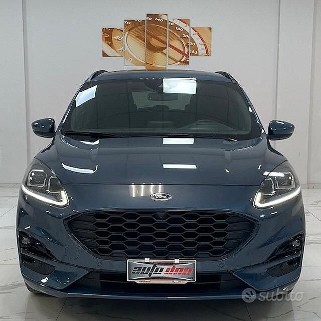 Usata Ford Kuga ST-Line 120 CV (88 kW) 2023 Blu SUV