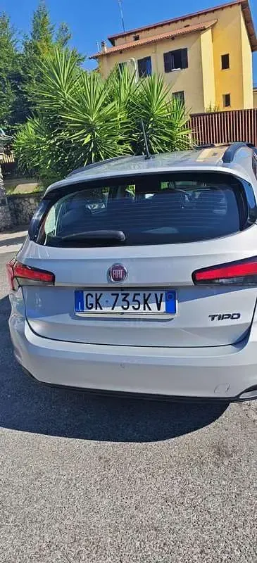 Usata Fiat Tipo Easy 120 CV (88 kW) 2019 Station wagon