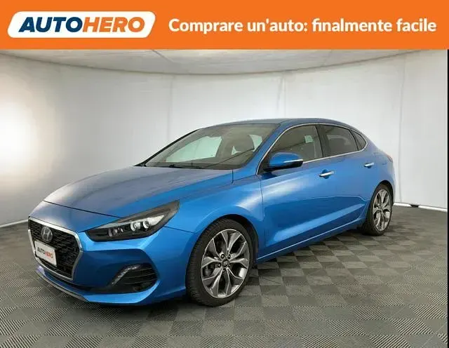 Usata Hyundai i30 Style 140 CV (102 kW) 2018 Blu Berlina