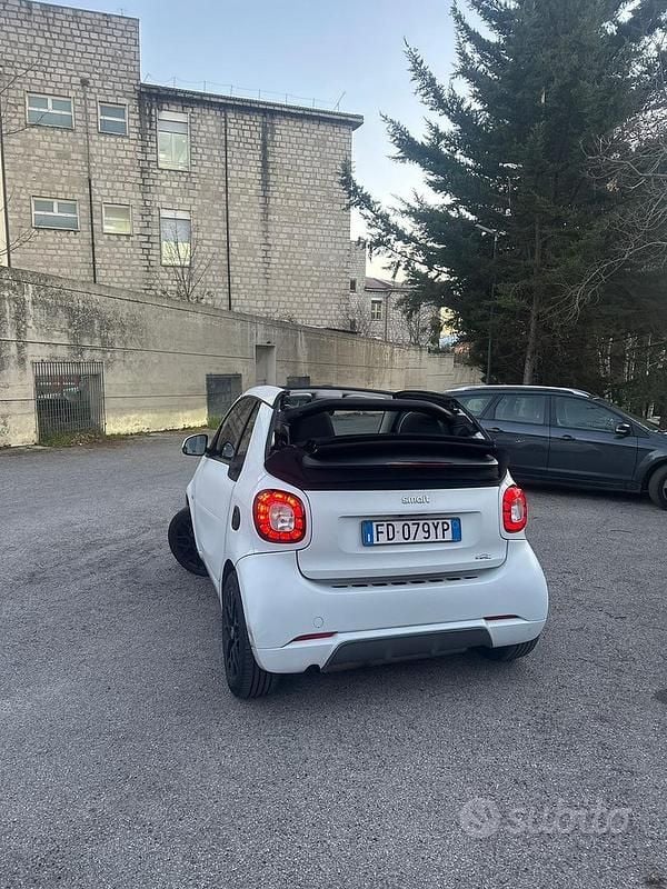 Usata Smart ForTwo Cabrio Proxy 90 CV (66 kW) 2016 Cabrio