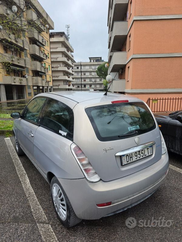 Usata Lancia Ypsilon 60 CV (44 kW) 2007 Utilitaria
