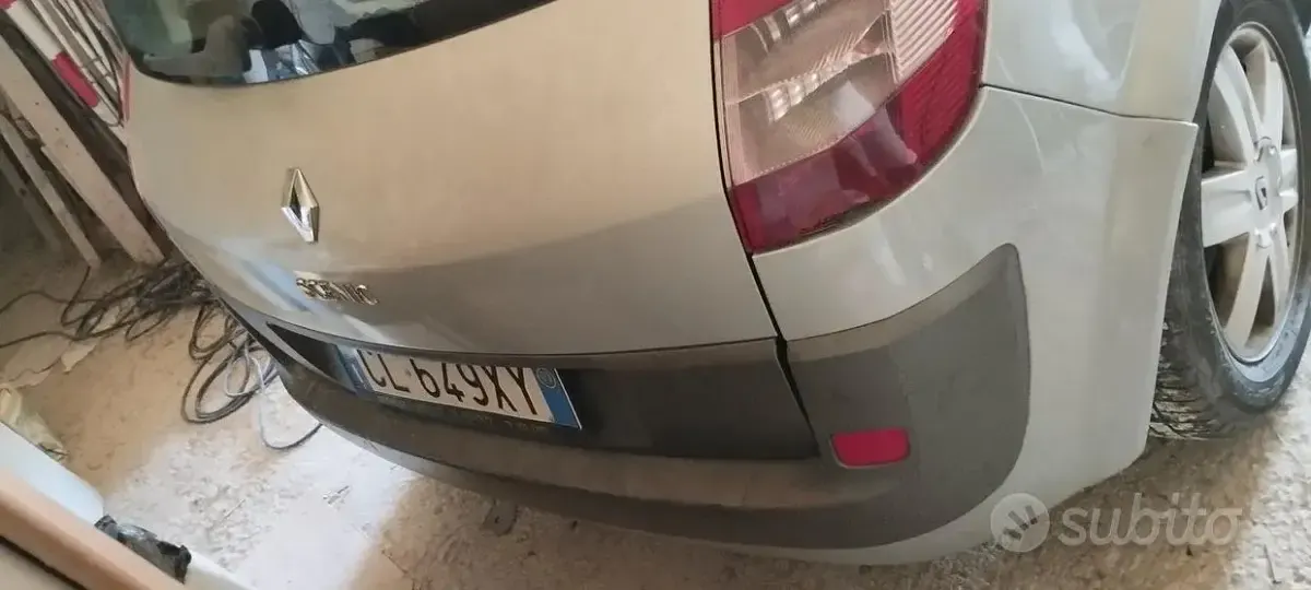 Usata Renault Scénic 120 CV (88 kW) 2003 Grigio Monovolume