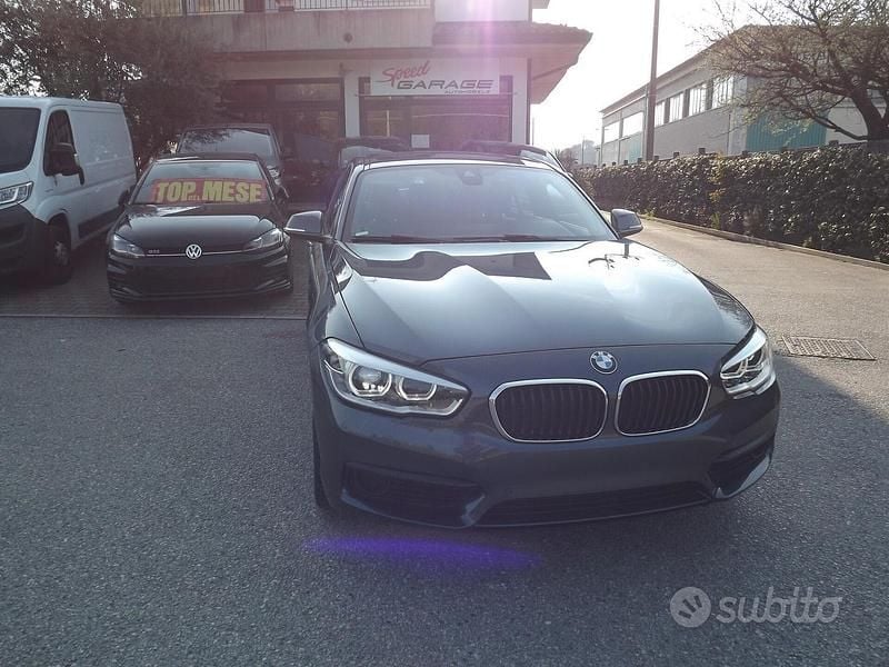 Usata BMW 118 Advantage 135 CV (99 kW) 2018 Grigio Utilitaria