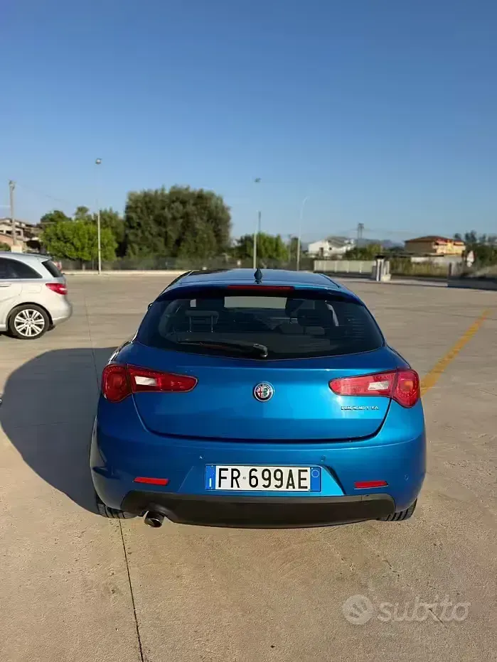 Usata Alfa Romeo Giulietta 120 CV (88 kW) 2018 Blu Utilitaria