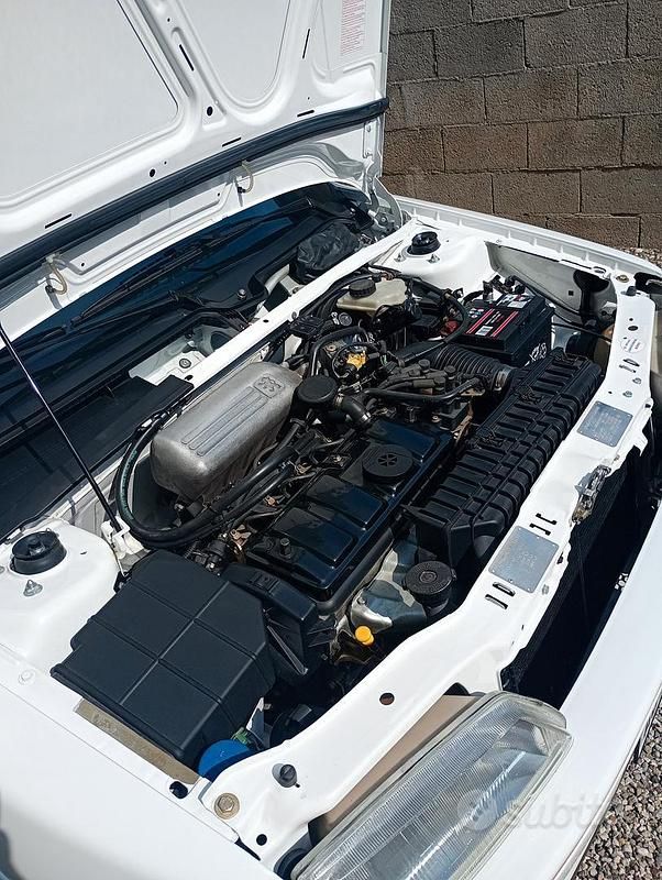 Usata Peugeot 106 98 CV (72 kW) 1995 Utilitaria