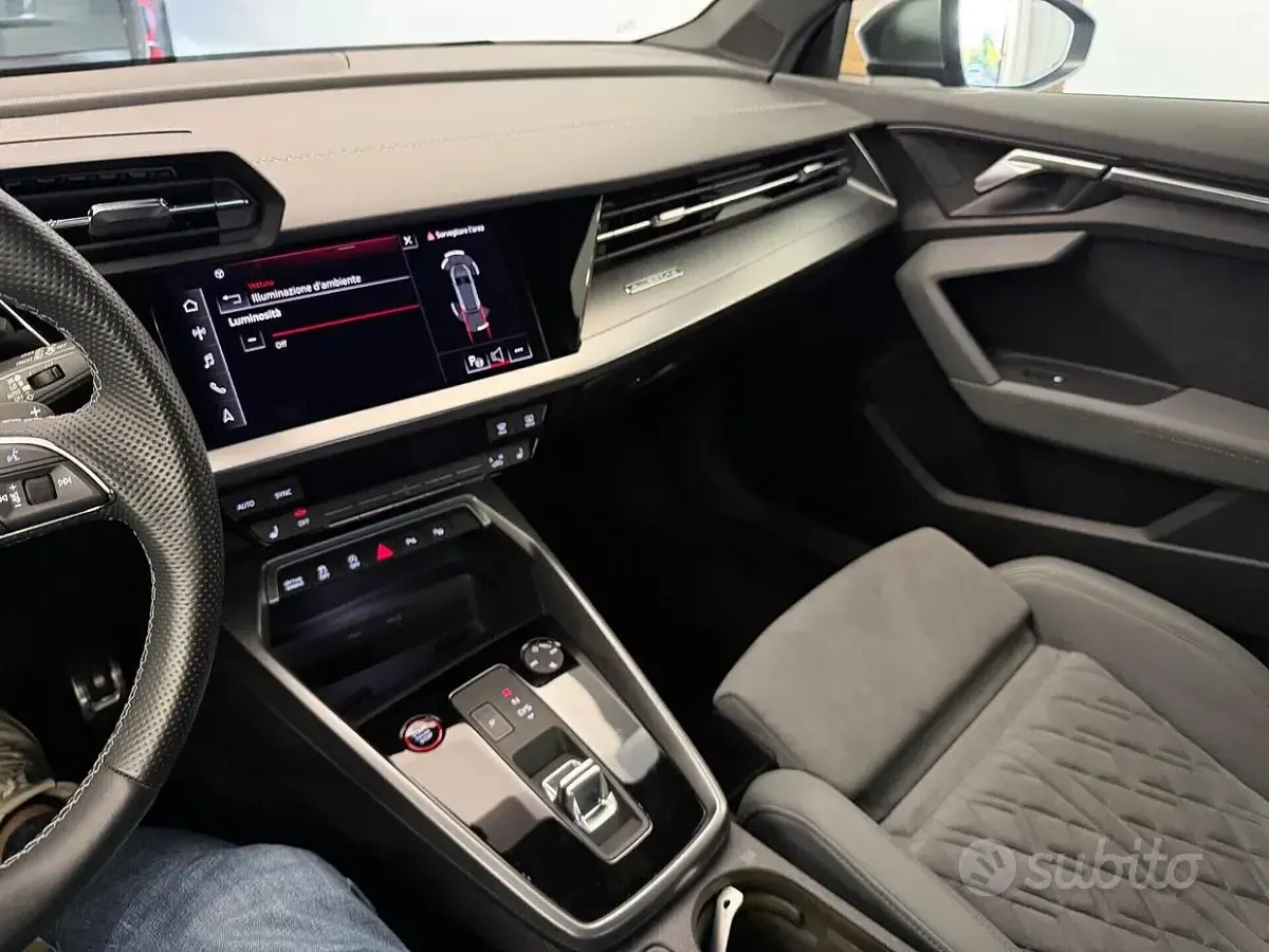 Usata Audi S3 310 CV (228 kW) 2023 Grigio Berlina