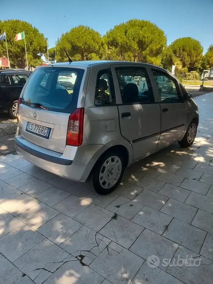 Usata Fiat Idea Dynamic 95 CV (69 kW) 2004 Grigio Monovolume