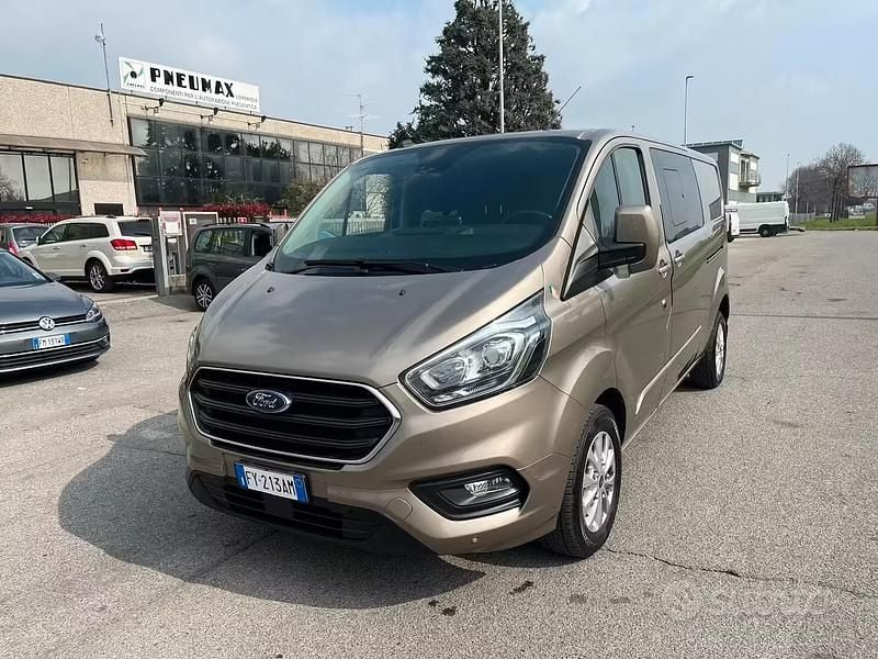Usata Ford Transit Custom 170 CV (125 kW) 2019 Marrone Berlina