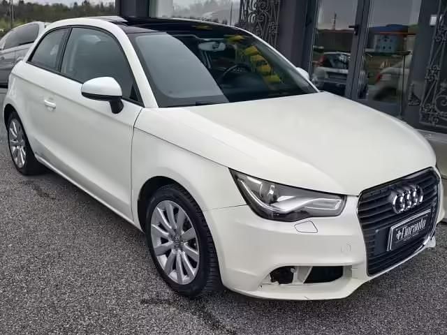 Usata Audi A1 Ambition 104 CV (76 kW) 2011 Bianco Utilitaria