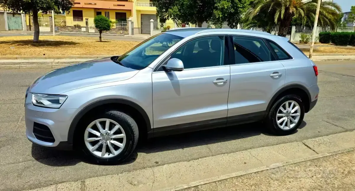 Usata Audi Q3 Business 150 CV (110 kW) 2017 Grigio SUV