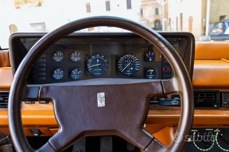 Usata Maserati Quattroporte 280 CV (205 kW) 1980 Oro Berlina