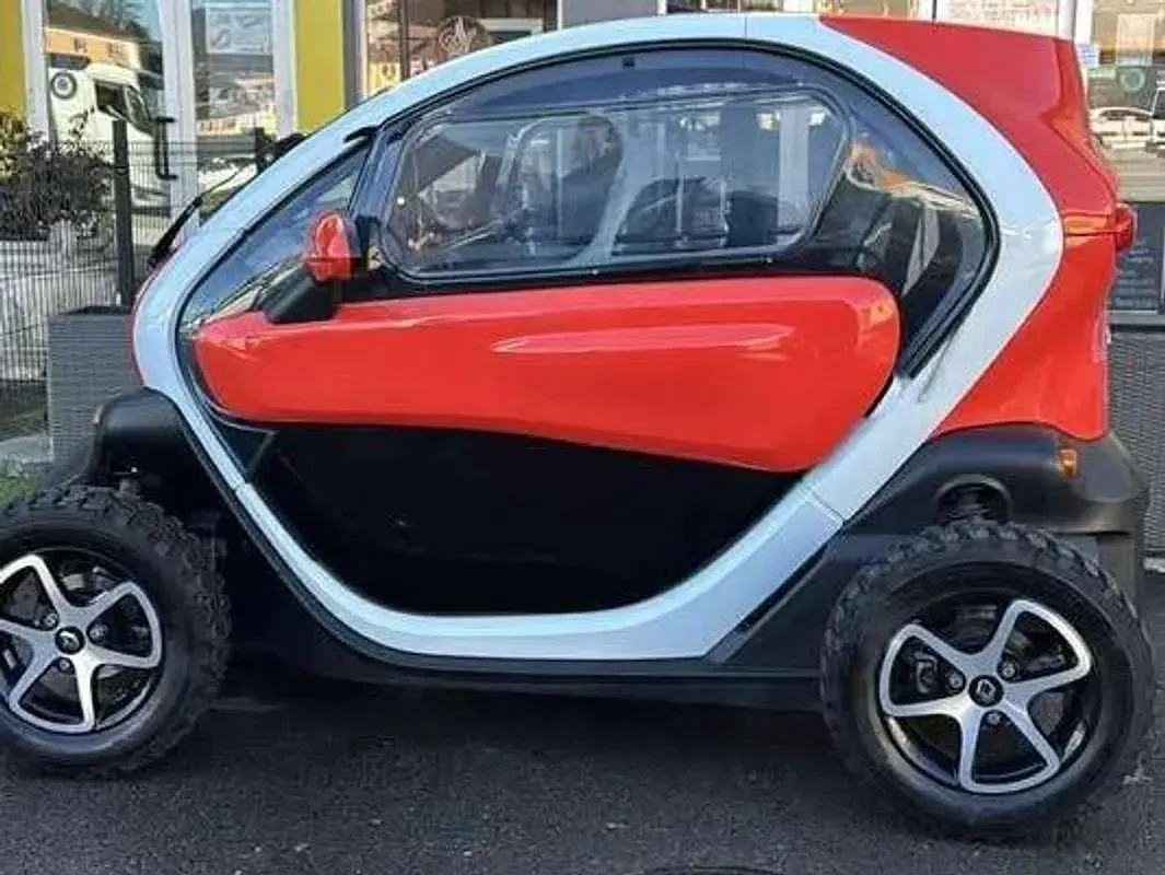 Usata Renault Twizy 13 kW (18 CV) 2016 Arancione Utilitaria