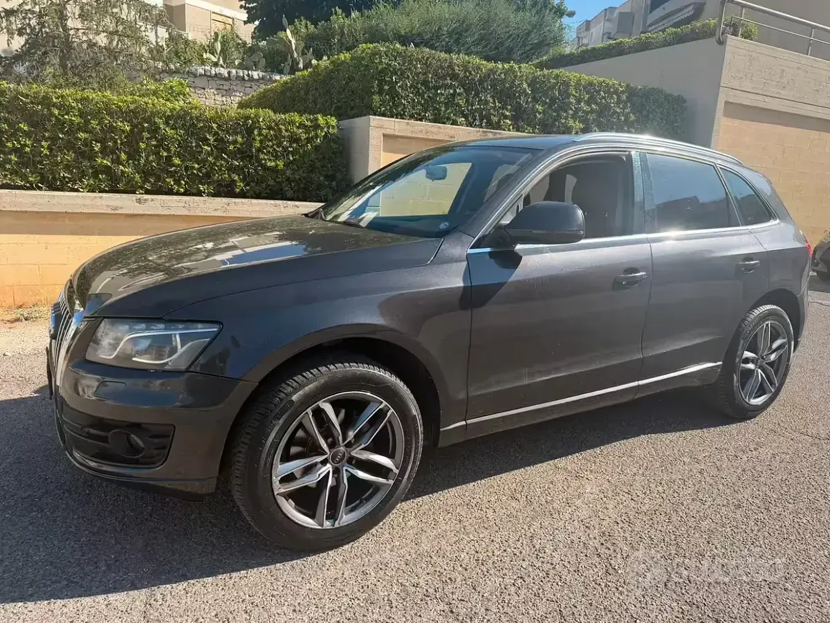 Usata Audi Q5 170 CV (125 kW) 2009 Grigio SUV