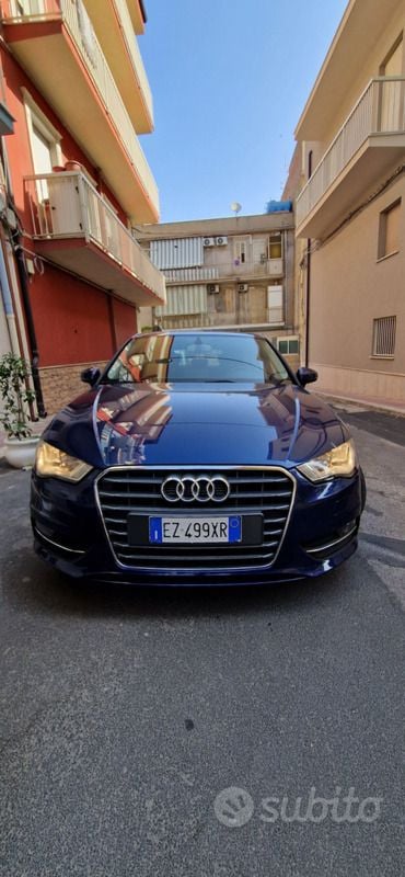 Gebraucht Audi A3 Ambition 105 PS (77 kW) 2015 Blau Kleinwagen