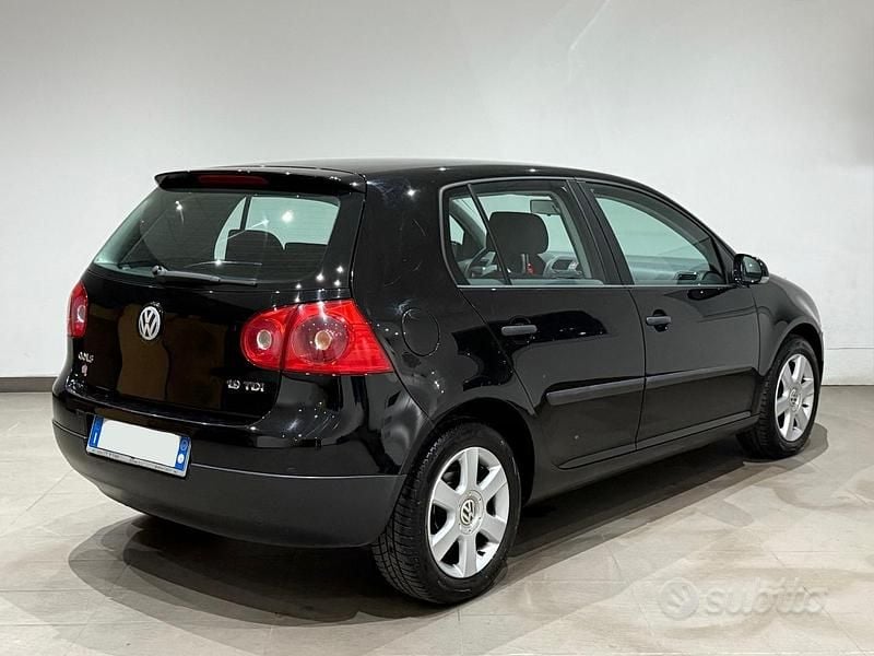 Usata VW Golf IV Sportline 104 CV (76 kW) 2004 Nero Berlina