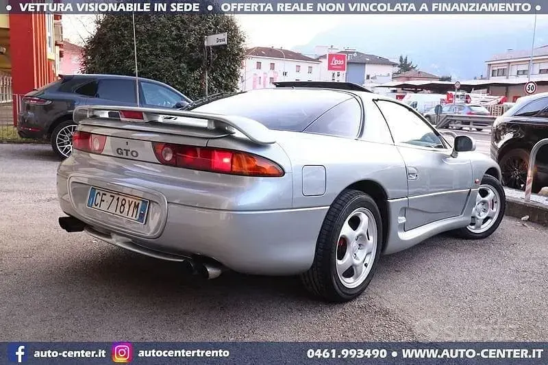 Usata Mitsubishi 3000 GT 286 CV (210 kW) 2001 Argento Coupé