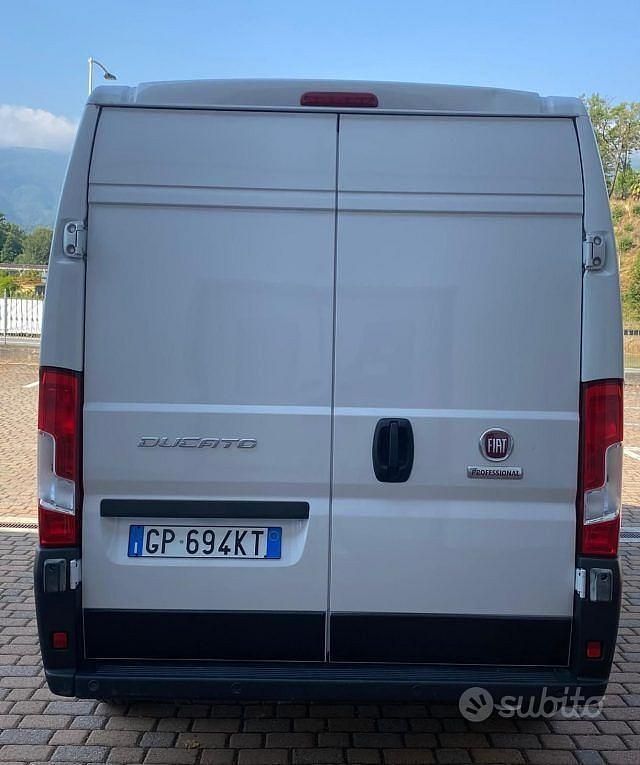 Usado Fiat Ducato Easy 140 CV (102 kW) 2023 Blanco Van