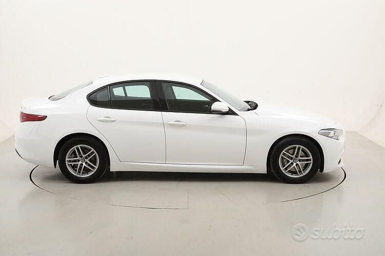 Usata Alfa Romeo Giulia Business 160 CV (117 kW) 2021 Bianco Berlina