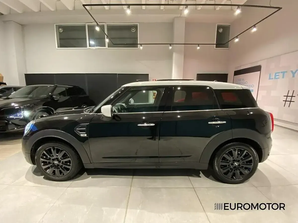 Usata Mini Cooper D Hype 150 CV (110 kW) 2020 Blu Utilitaria
